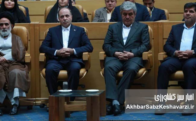 سالن-اجلاس-خالی-از-بزرگان؛-تقابل-عملکرد-وزیر-کشاورزی-با-منویات-رهبری.jpg-1