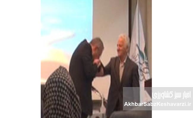 به-بهانه-برگزاری-جشنواره-«شکوه-قلم»-با-شعار-«کتاب،-تولد-دوباره-اندیشه».jpg-12