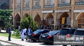 عبور خودروهای طالبان از میدان نقش‌جهان 
