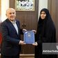 سنت‌شکنی در مازندران؛ همسر شهید مدافع حرم دومین فرماندار زن شد
