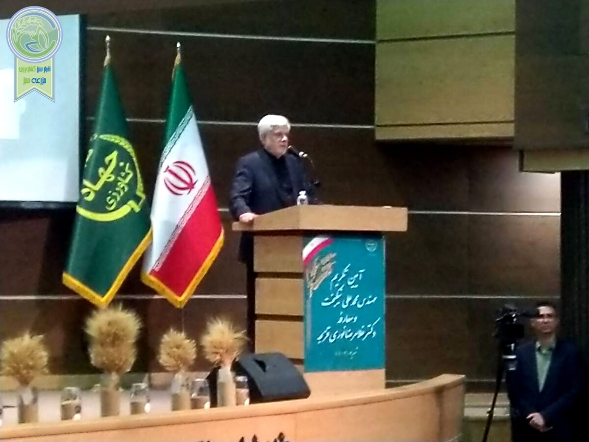 با وجود مراکز پژوهش در تولید و تامین نهاده‌ها نباید محتاج خارج باشیم

