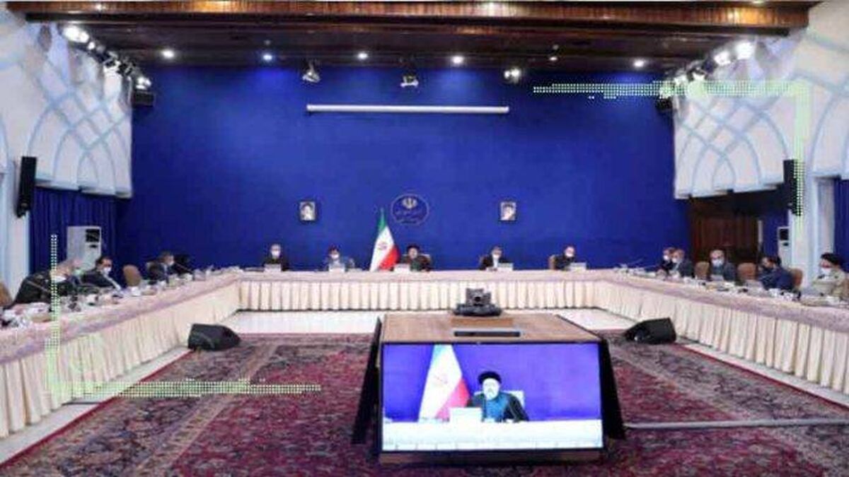 شعارهای دیروز، تناقض امروز