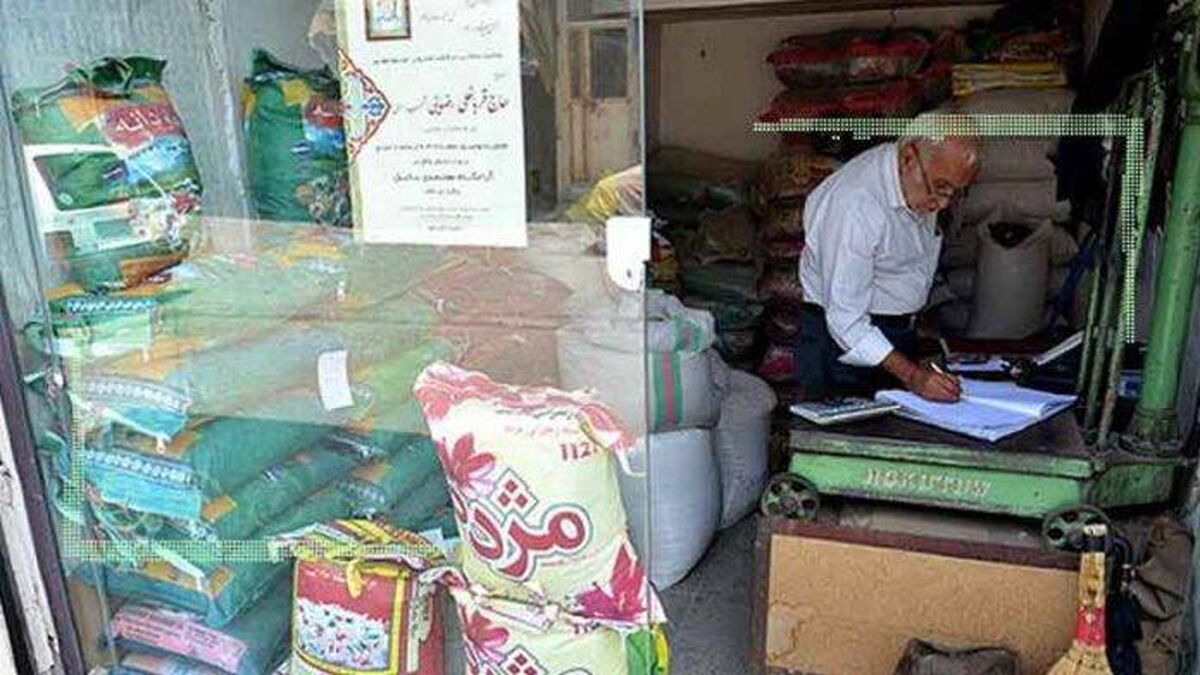 خواربارفروشان مازنی هم برنج خارجی می‌فروشند