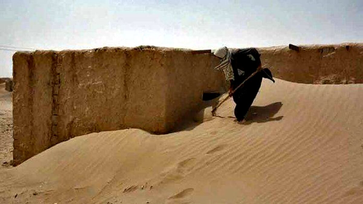 سیستان مدفون در شن