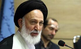 آیت‌الله ایازی مدرس حوزه علمیه: مراجع قم از ابتدا با گشت ارشاد مخالف بودند

