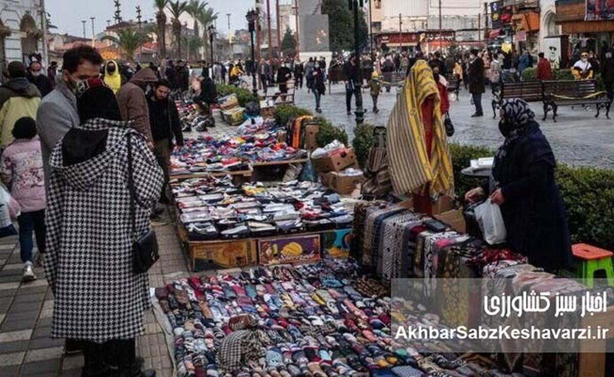 بساط‌ نان در سنگفرش انقلاب؛ روایتی از تقلای زنان دستفروش در قلب پایتخت
