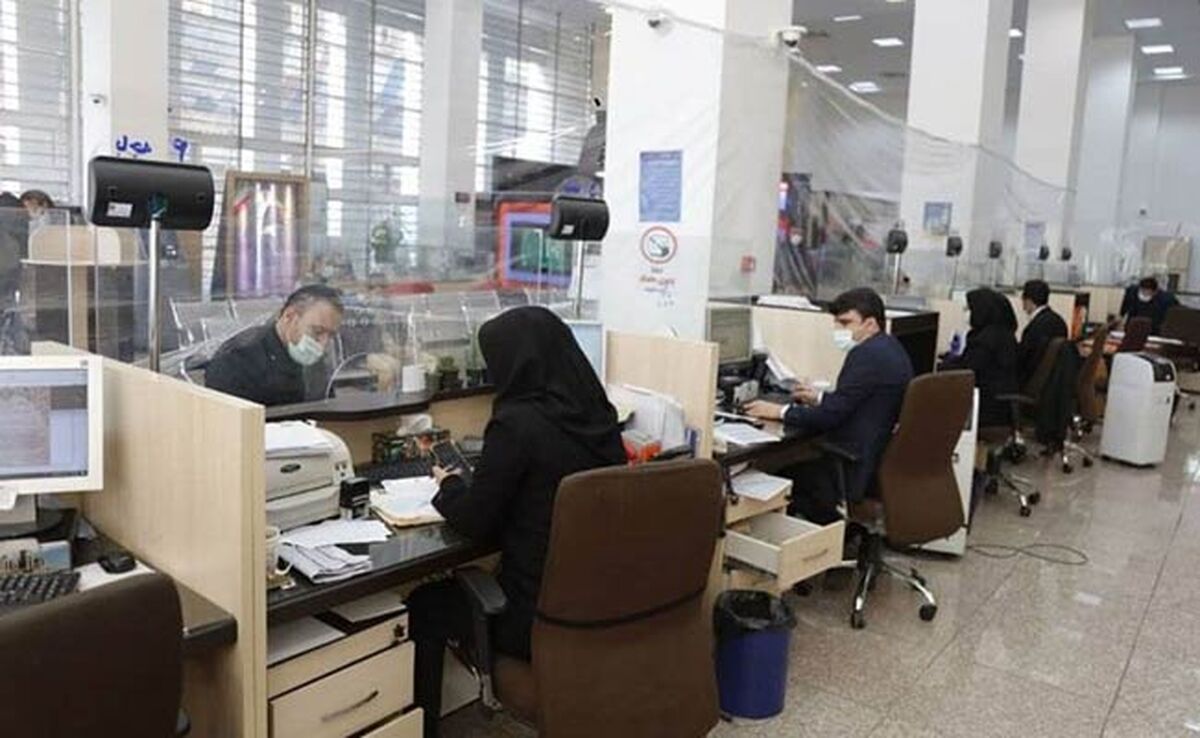 سر گردنه بانک‌ها


