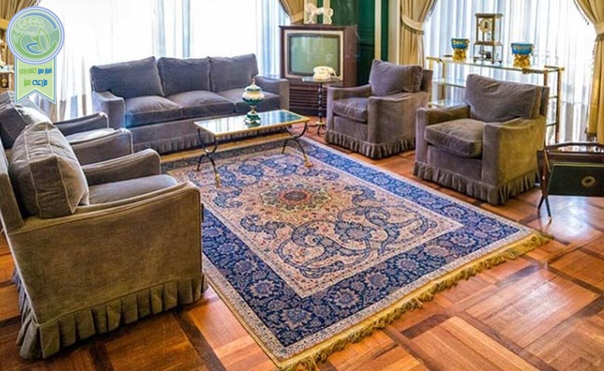 چالش فرش‌های سعدآباد همچنان ادامه دارد