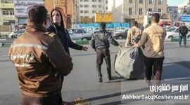 شهرداری با بنر به جنگ دست‌فروشان ایرانشهر رفت
