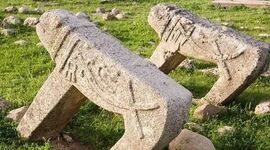 قاچاق شیر‌های سنگی گور‌های بختیاری به حاشیه خلیج فارس

