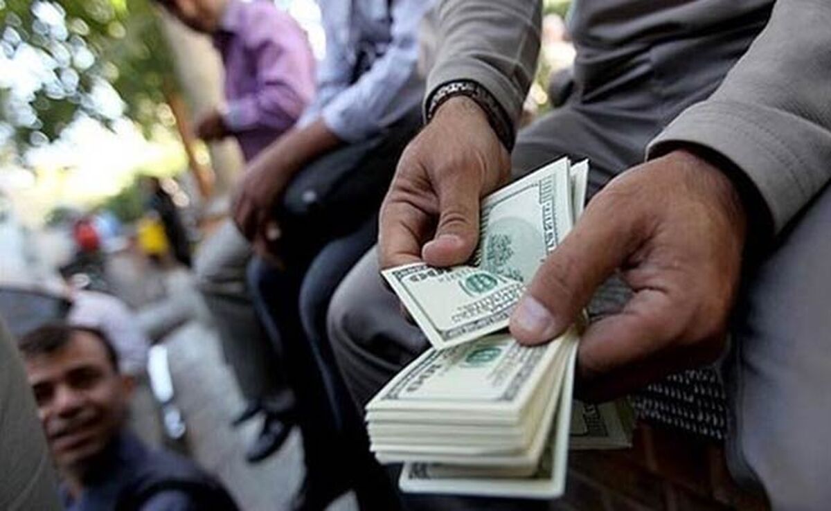 سقوط قیمت دلار به محدوده ۸۰ هزار تومان

