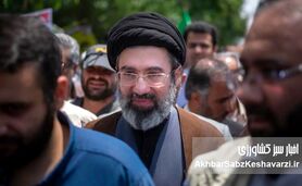 سومین رهبر انقلاب انتخاب شد