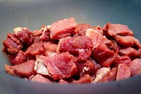 عرضه گسترده گوشت قرمز گرم در فروشگاه‌های زنجیره‌ای

