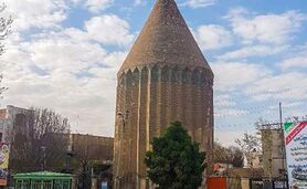 صنعت گردشگری در دو شهر ورامین و پیشوا

