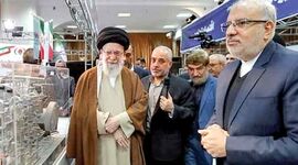 بازدید رهبر انقلاب از نمایشگاه توانمندی‌های تولید داخلی

